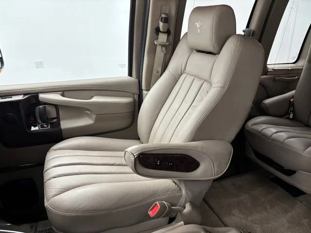 Used 2012 Special Paint GMC Explorer Limited SE image 38