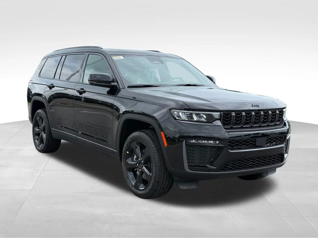 New 2026 Diamond Black Crystal Pearl-Coat Exterior Paint Jeep Limited image 32