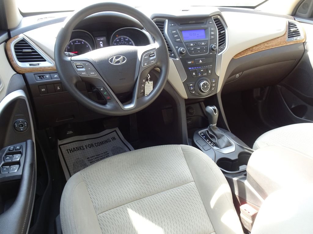 Used 2015 Brown Hyundai Base image 12