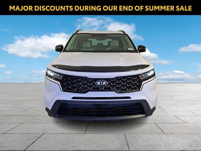 Used 2021 White Kia S image 3
