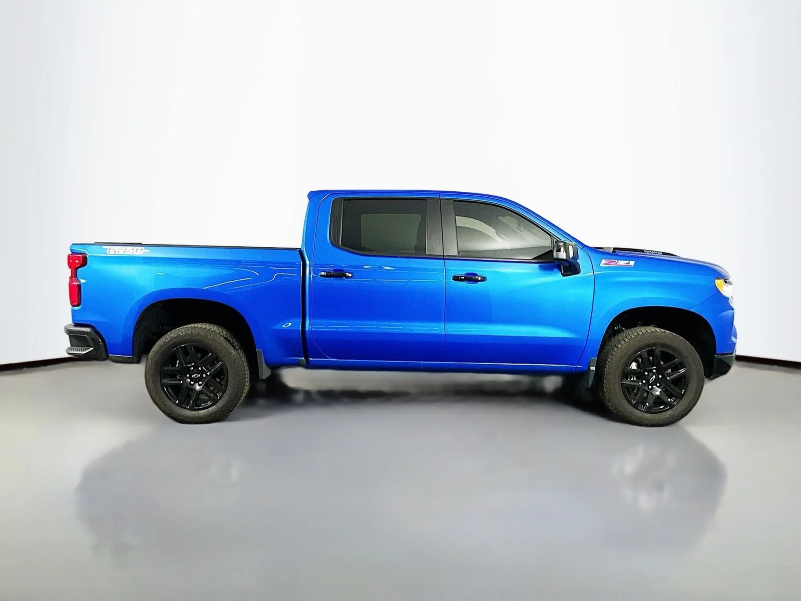 Used 2025 Riptide Blue Metallic Chevrolet LT Trail Boss image 12