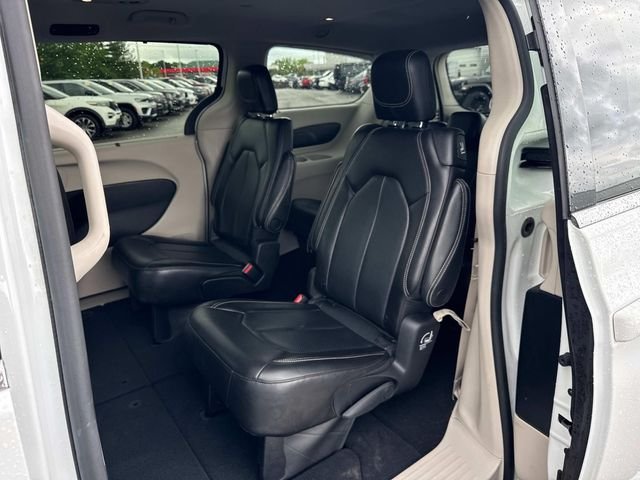 Used 2023 White Chrysler Touring L image 16
