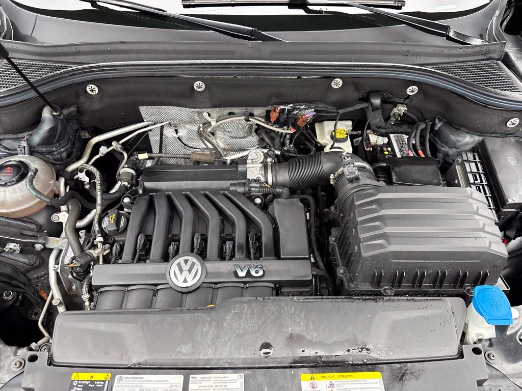 Used 2023  Volkswagen SEL image 12