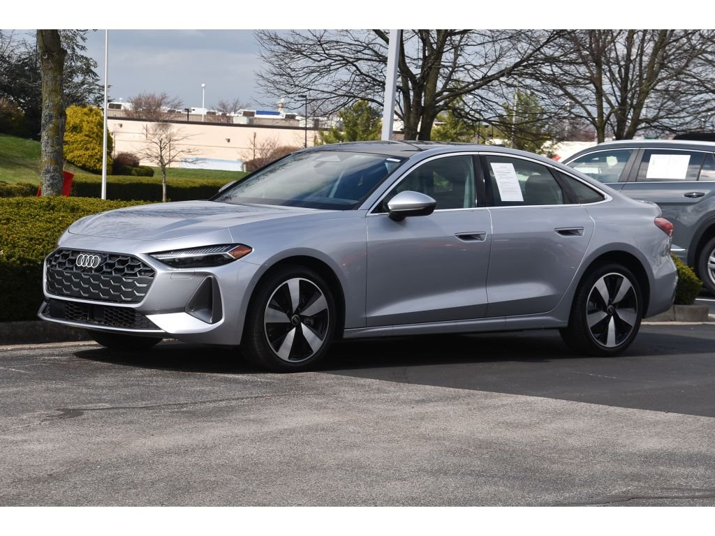 Used 2025 Florett Silver Metallic Audi Premium Plus image 7