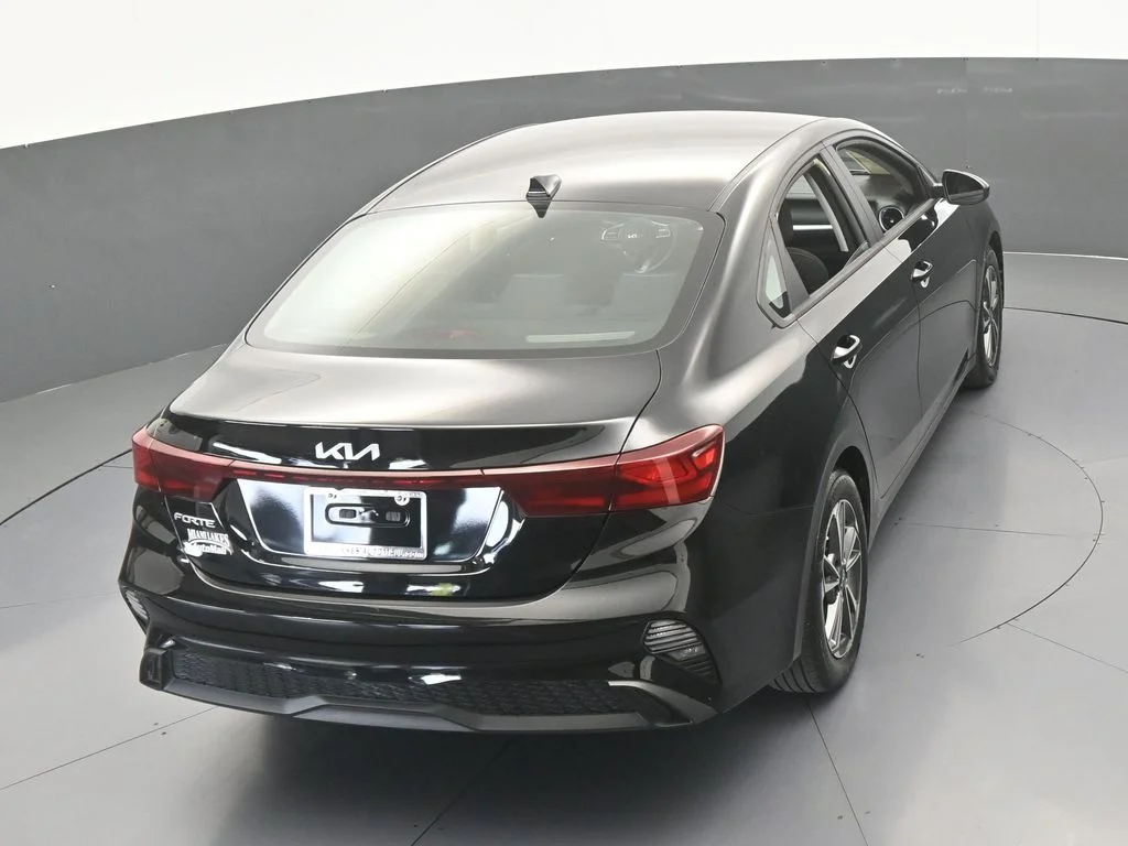 Used 2023 Aurora Black Pearl Kia LXS image 45