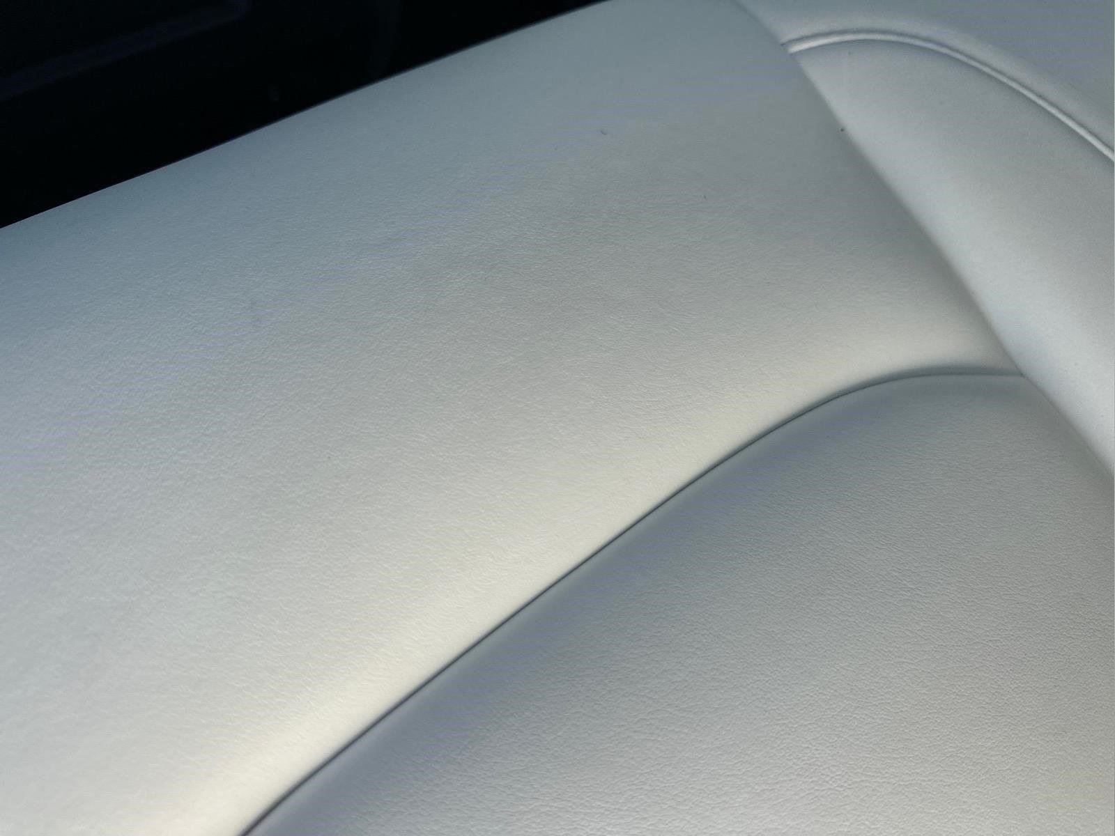 2022 Tesla Model 3 Long Range - Photo 18