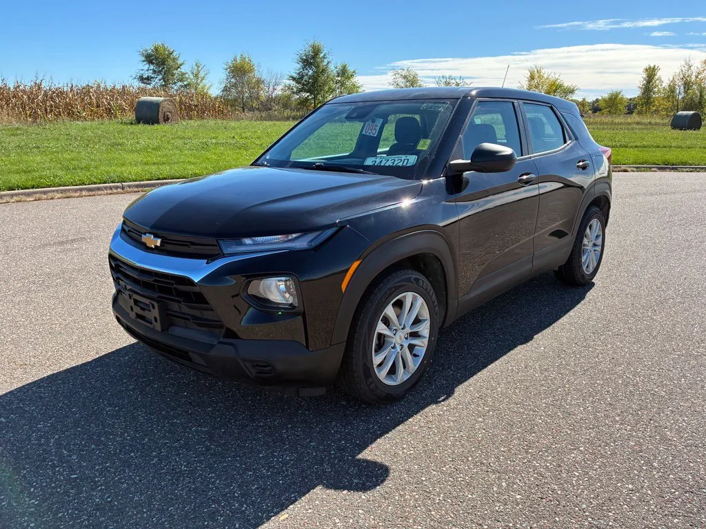 Used 2021 Black Chevrolet LS image 4