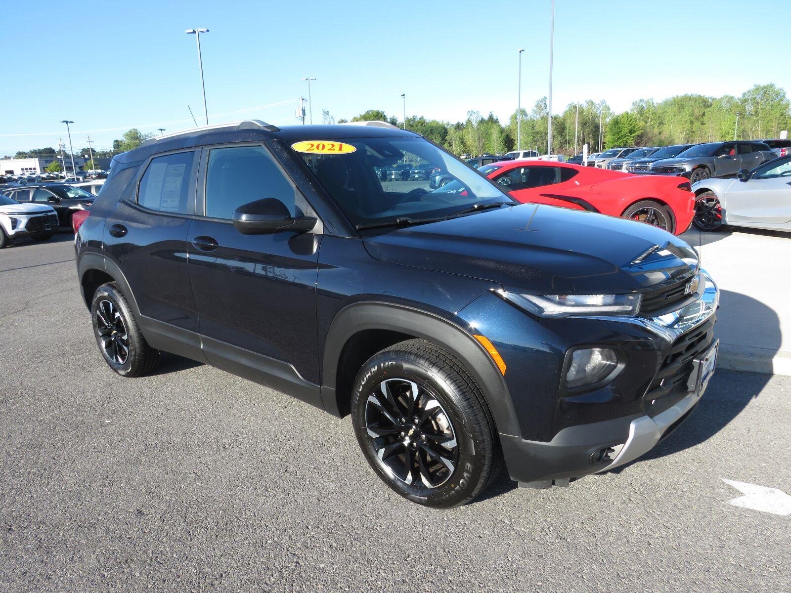 Used 2021 Midnight Blue Metallic Chevrolet LT image 5