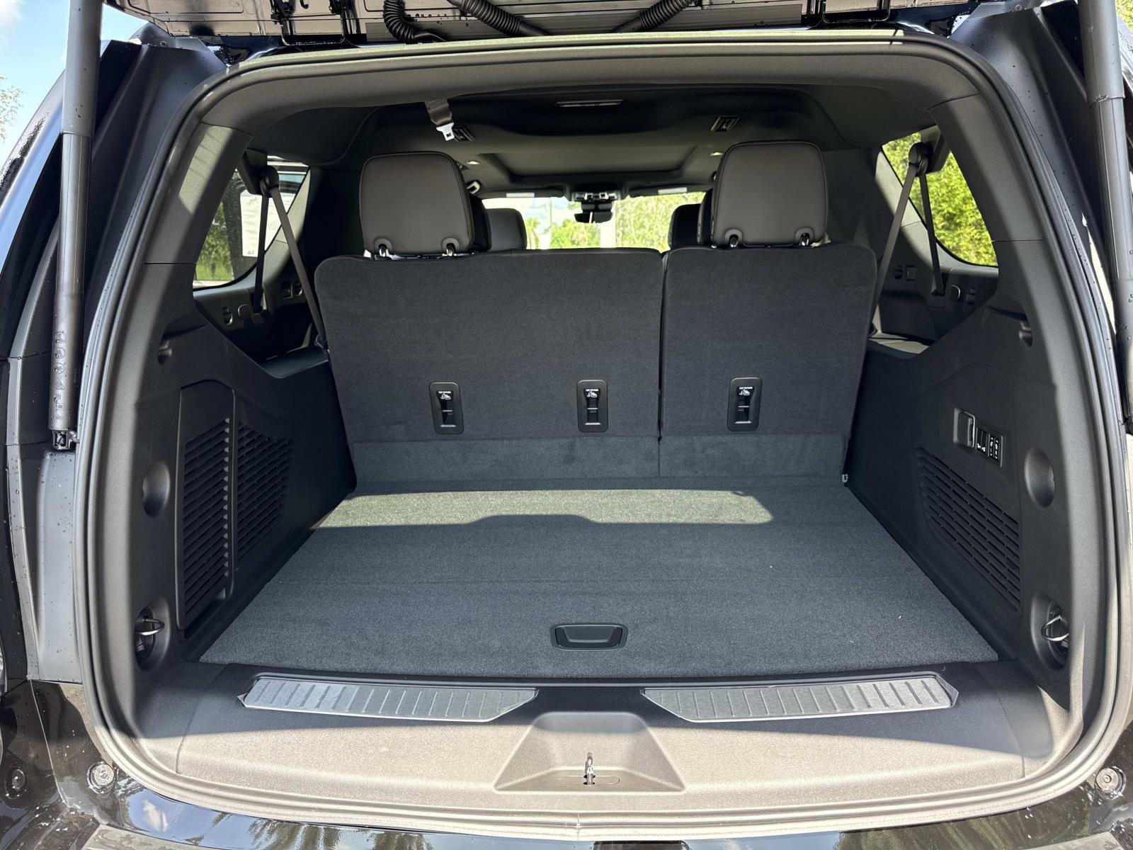 2026 Chevrolet Suburban High Country - Photo 33