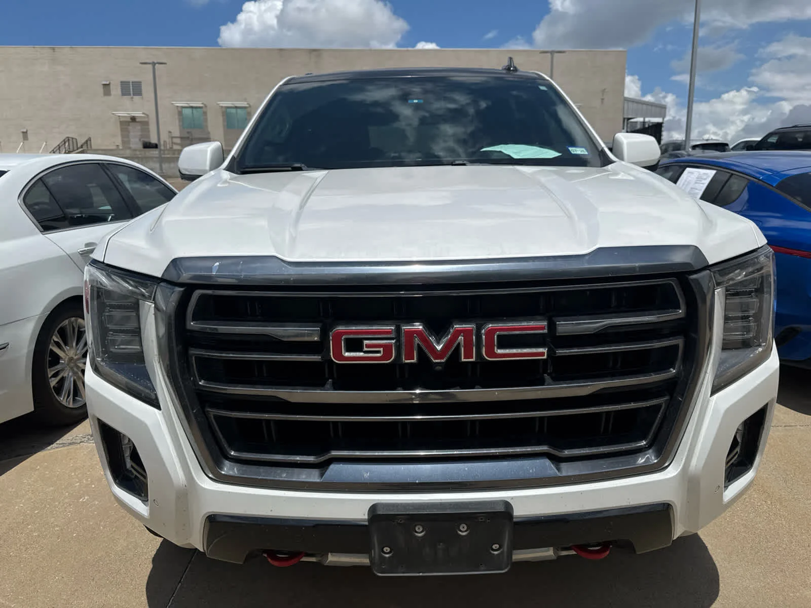 Used 2023 White Frost Tricoat GMC AT4 image 5