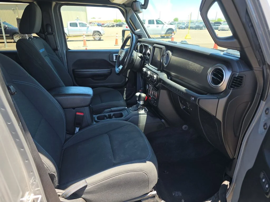 Used 2021 Gray Jeep Unlimited Rubicon 4xe image 5