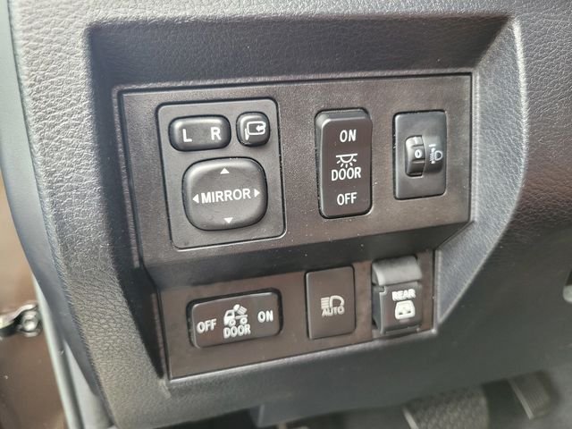 Used 2019 Brown Toyota 1794 image 19