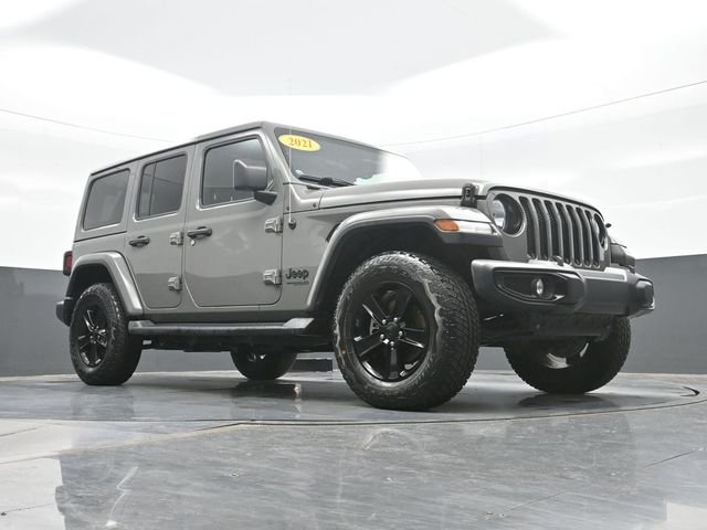 Used 2021 Gray Jeep Unlimited Sahara Altitude image 23