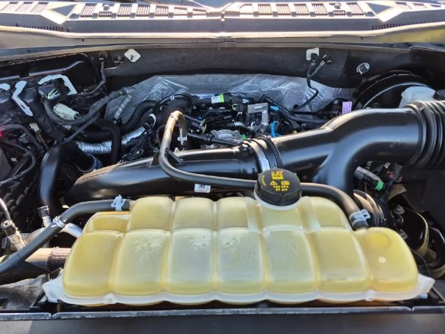 Used 2019 Gray Ford XL image 37
