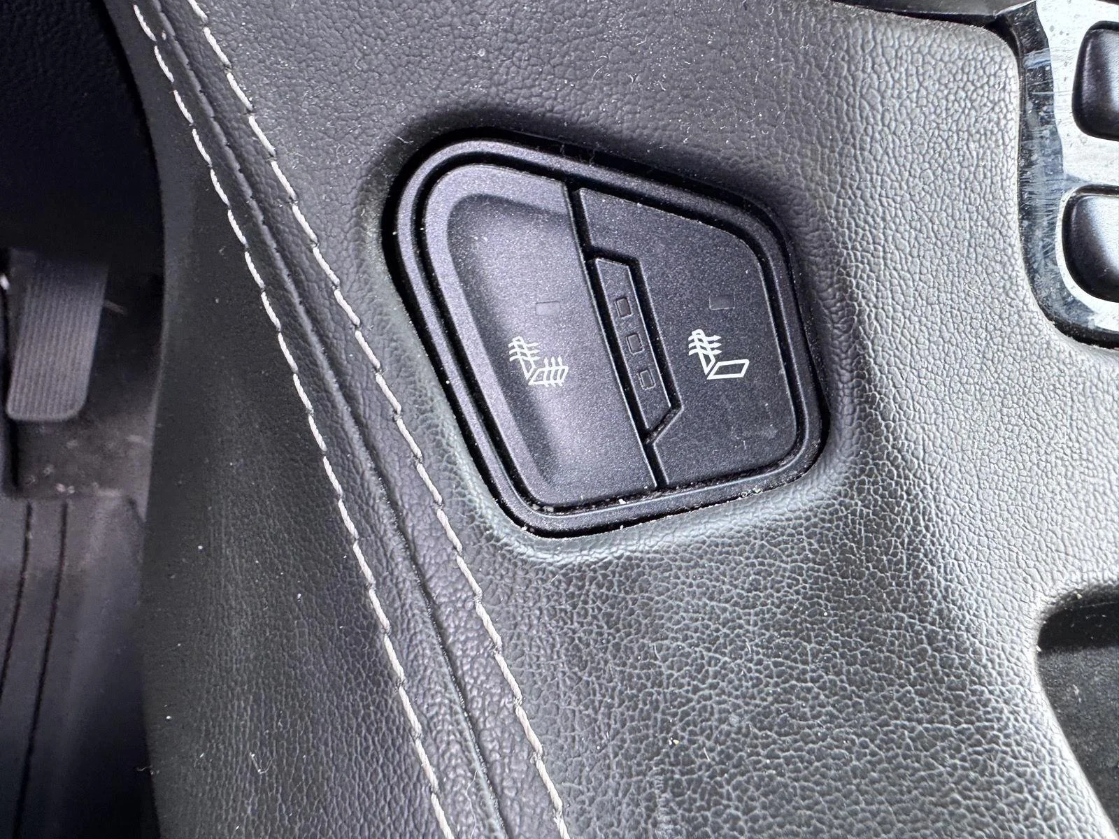 Used 2020 Silver Ice Metallic Chevrolet LT image 17