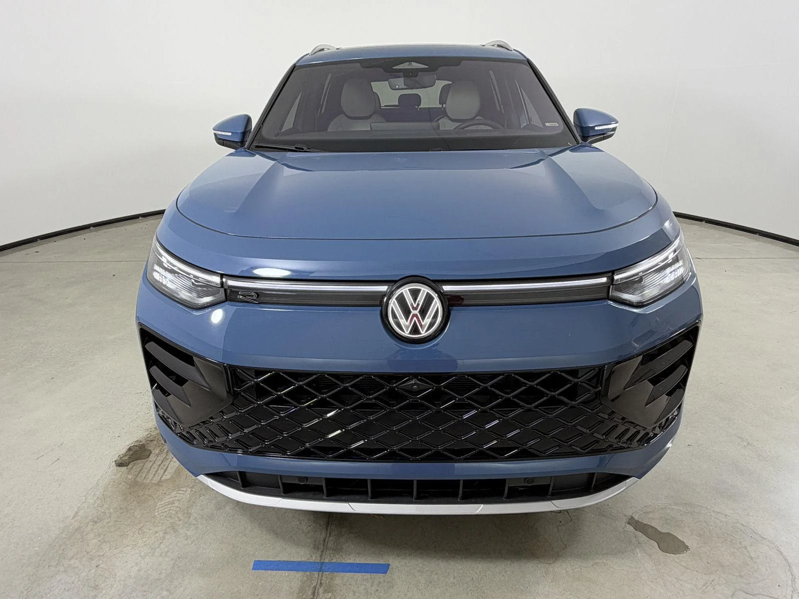 New 2026 Monterey Blue Pearl Volkswagen SEL R-Line Turbo image 2