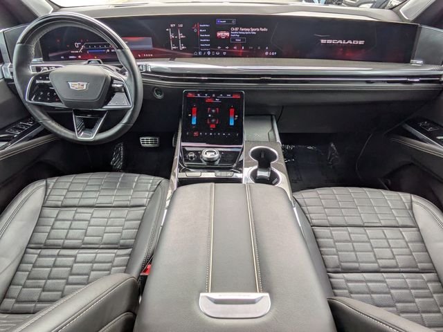 Used 2025 White Cadillac V-Series image 17