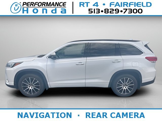 Used 2017 Blizzard Pearl Toyota XLE image 1