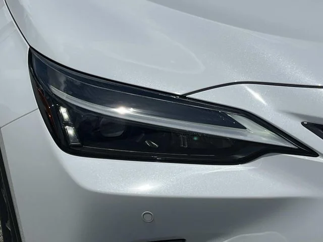 New 2026 Ultra White Lexus PREMIUM image 9