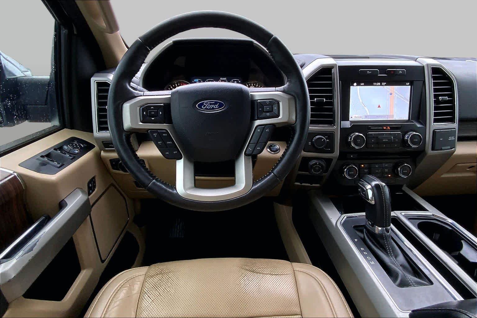 Used 2017 White Platinum Metallic Tri-Coat Ford Lariat image 6