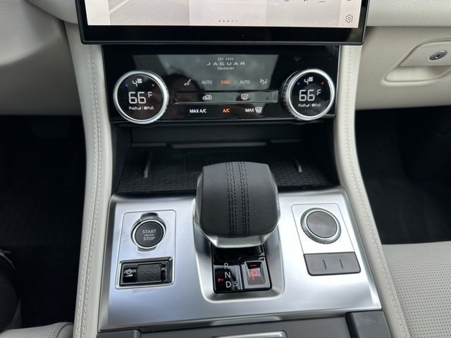 2026 Jaguar F-Pace R-Dynamic S - Photo 28