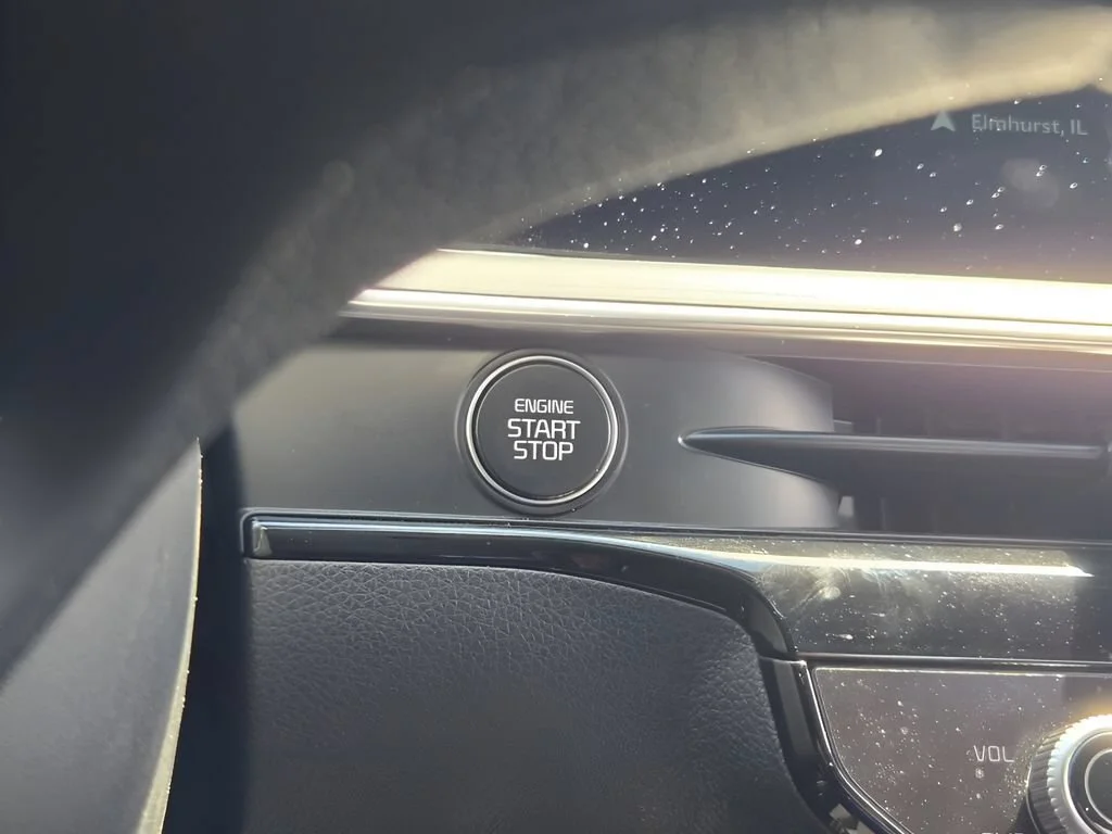 2025 Kia K5 GT-Line - Photo 18