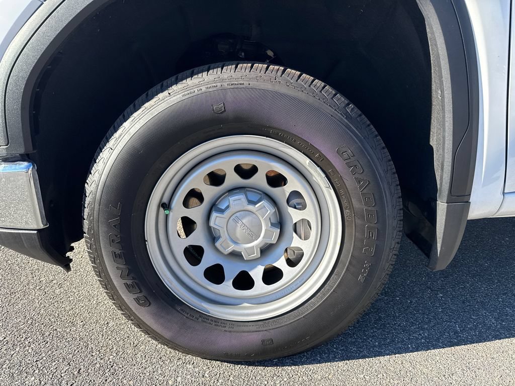 2025 GMC Sierra 1500 Pro - Photo 9