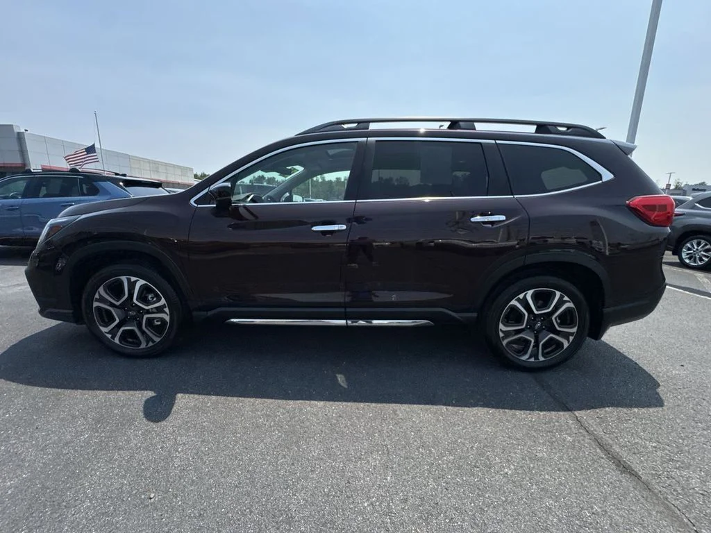 Used 2025 Red Subaru Touring image 5