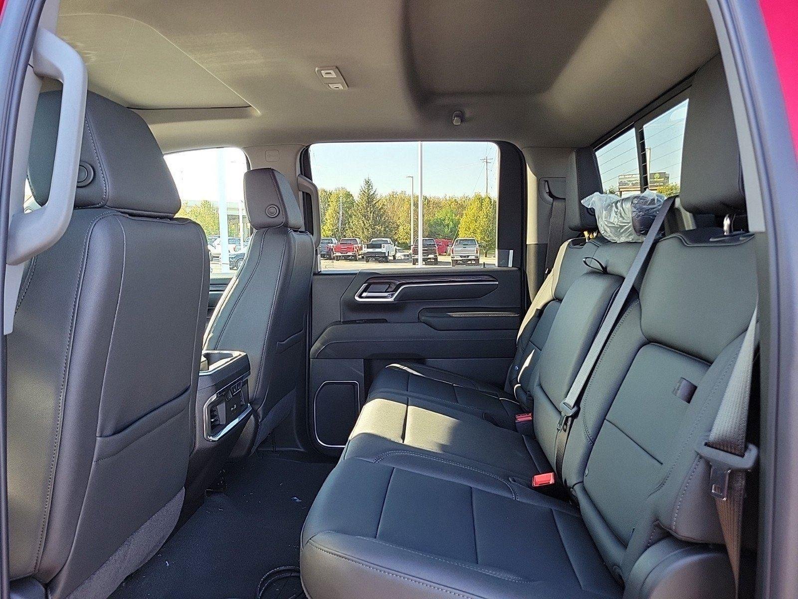 2026 GMC Sierra 2500HD SLT - Photo 11