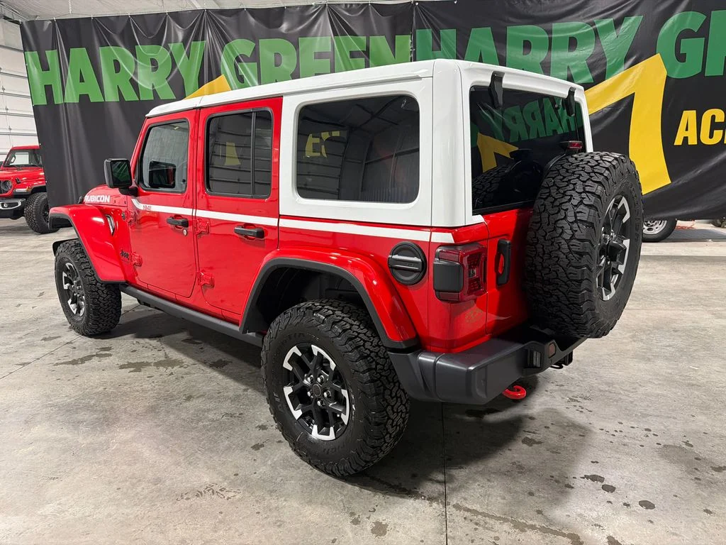New 2026 Firecracker Red Clear-Coat Exterior Paint Jeep Rubicon image 5