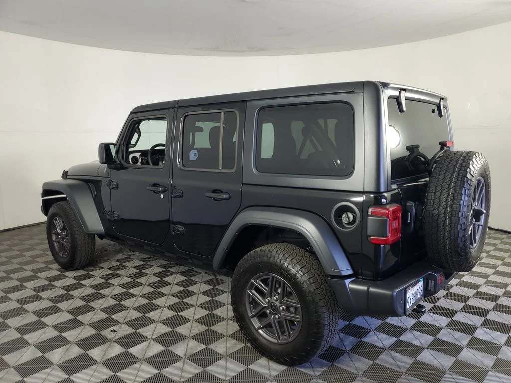Used 2026 Black Jeep Sport S image 6