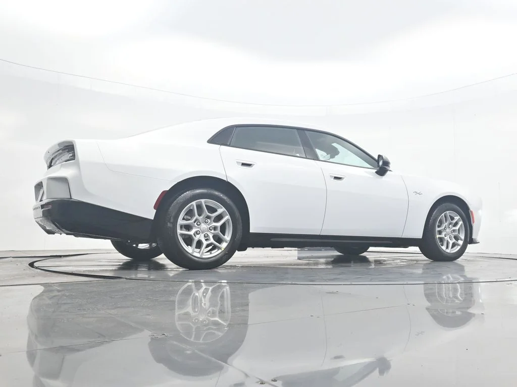 New 2026 White Knuckle Exterior Paint Dodge R/T image 38