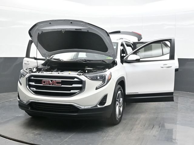 Used 2020 White GMC SLT image 30