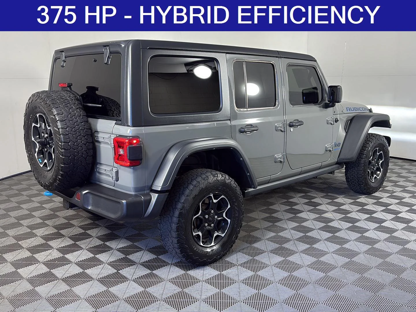 Used 2023 Sting-Gray Clearcoat Jeep Rubicon image 5