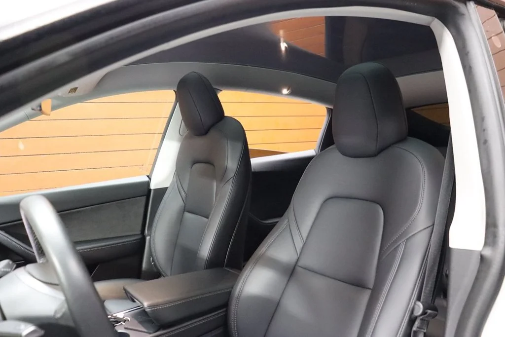 Used 2022 Pearl White Multi-Coat Tesla Performance image 36