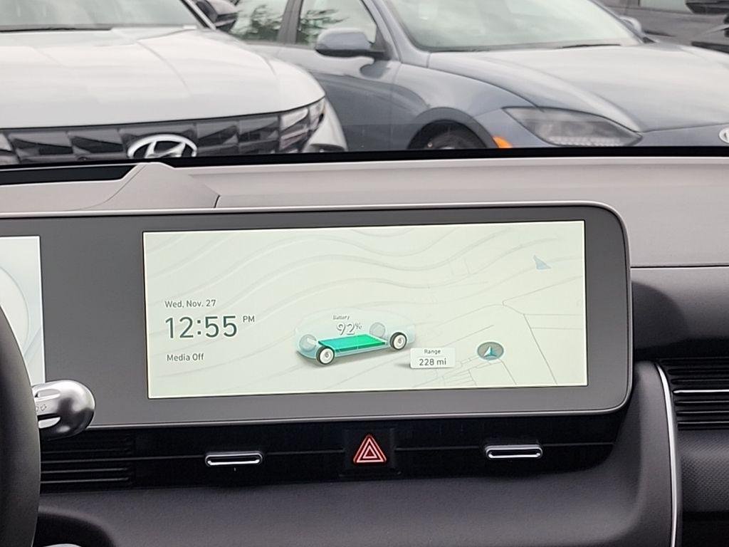 2024 Hyundai IONIQ 5 Limited - Photo 17