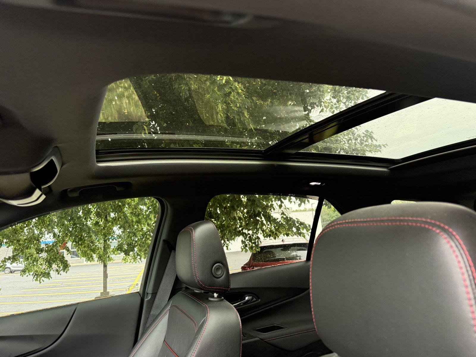 Used 2024 Summit White Chevrolet RS image 4