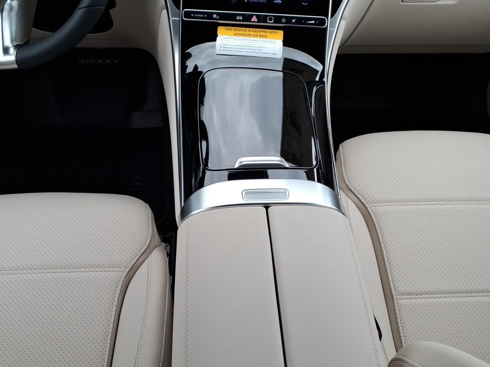 New 2026 SILVER Mercedes-Benz GLC 300 image 25
