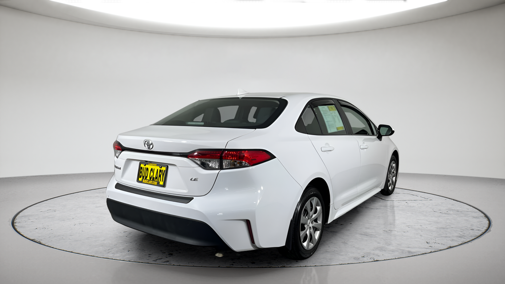 Used 2025 Ice Toyota LE image 5