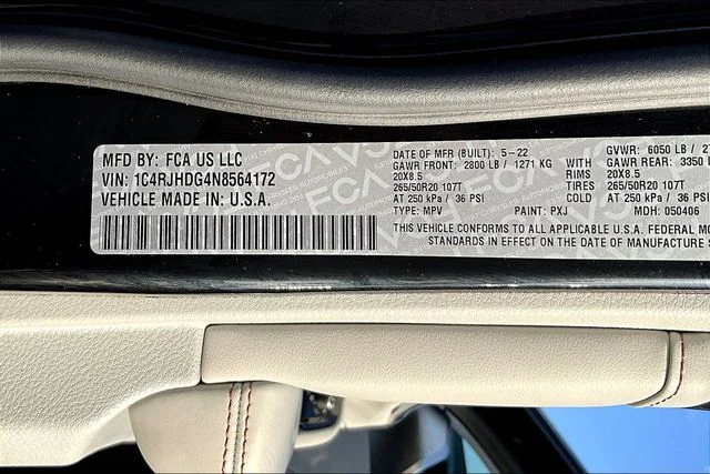 Certified Used 2022 Black Jeep Overland image 19