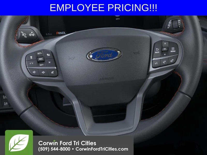 New 2026 Space White Metallic Ford Active image 12