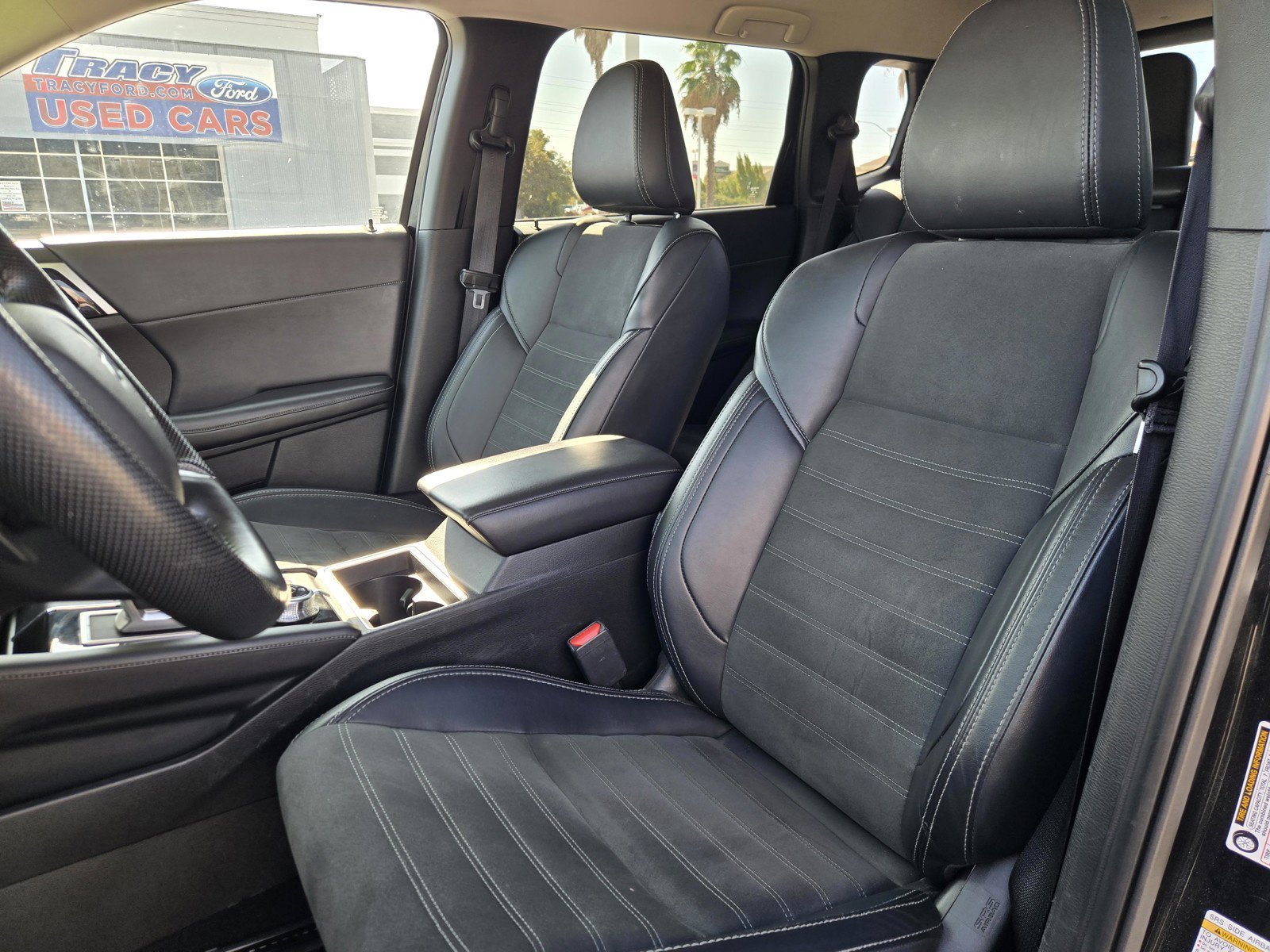 Used 2024 Black Mitsubishi  image 19