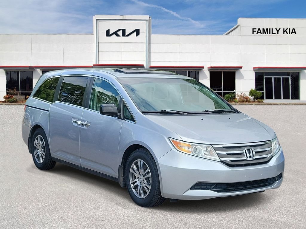 2013 Honda Odyssey EX-L w/DVD Rear Entertainment System's photo