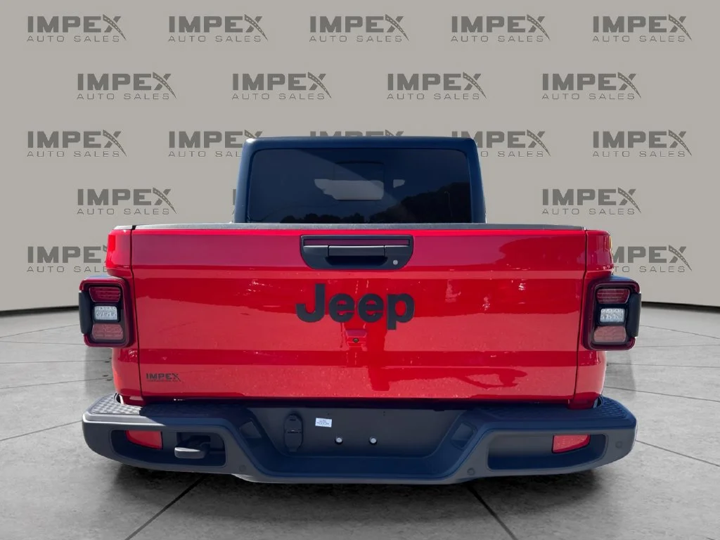 Used 2024 Red Jeep Sport S image 4
