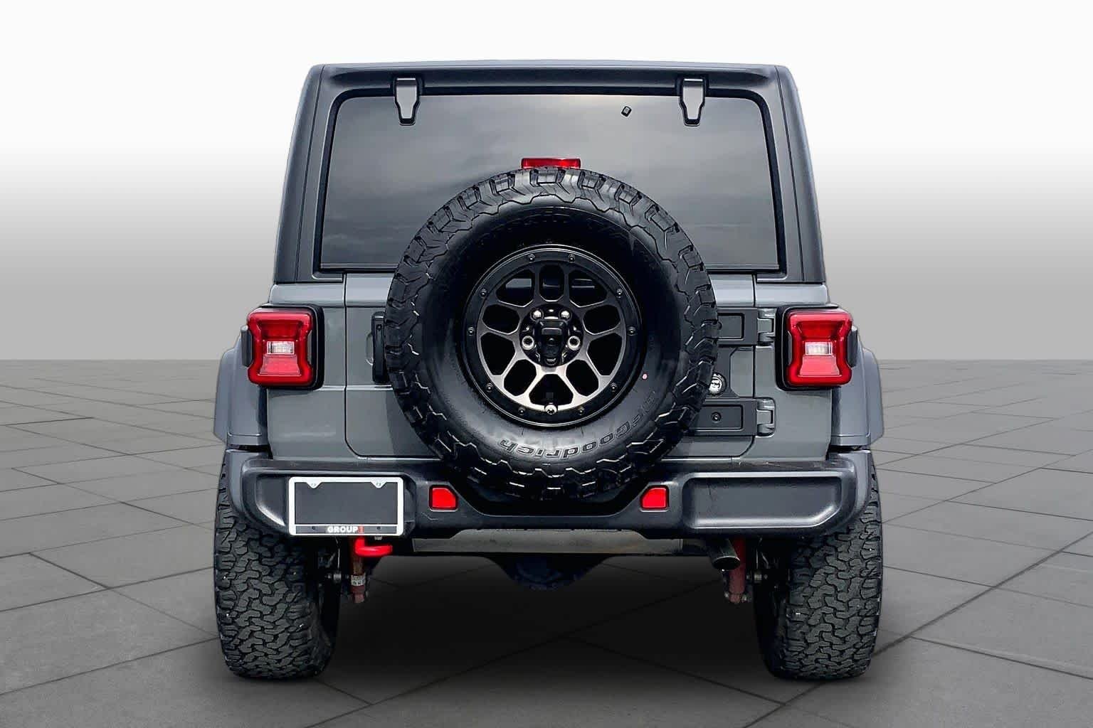 Used 2023 Sting-Gray Clearcoat Jeep Rubicon image 5