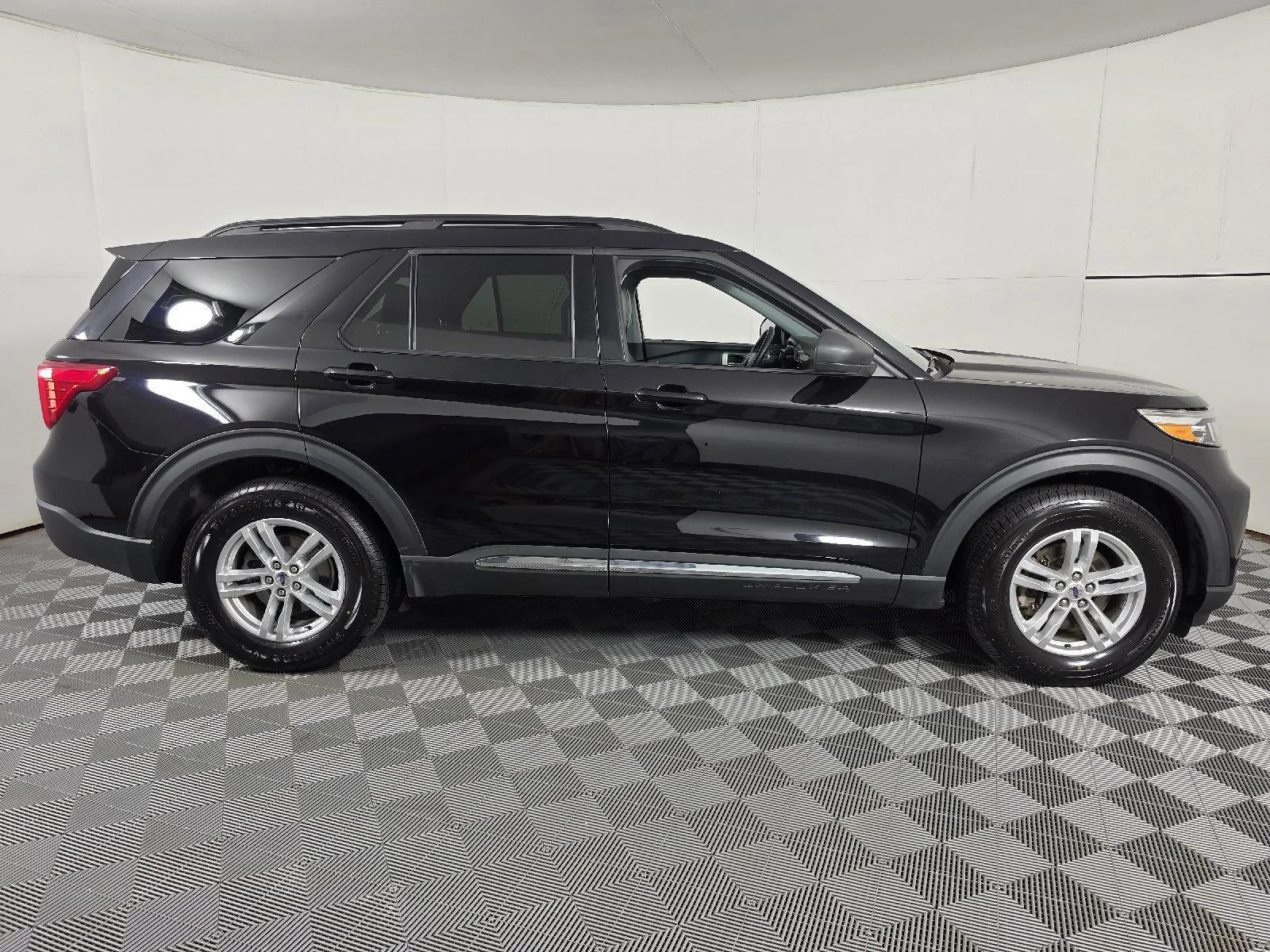 Used 2022 Agate Black Ford XLT image 12
