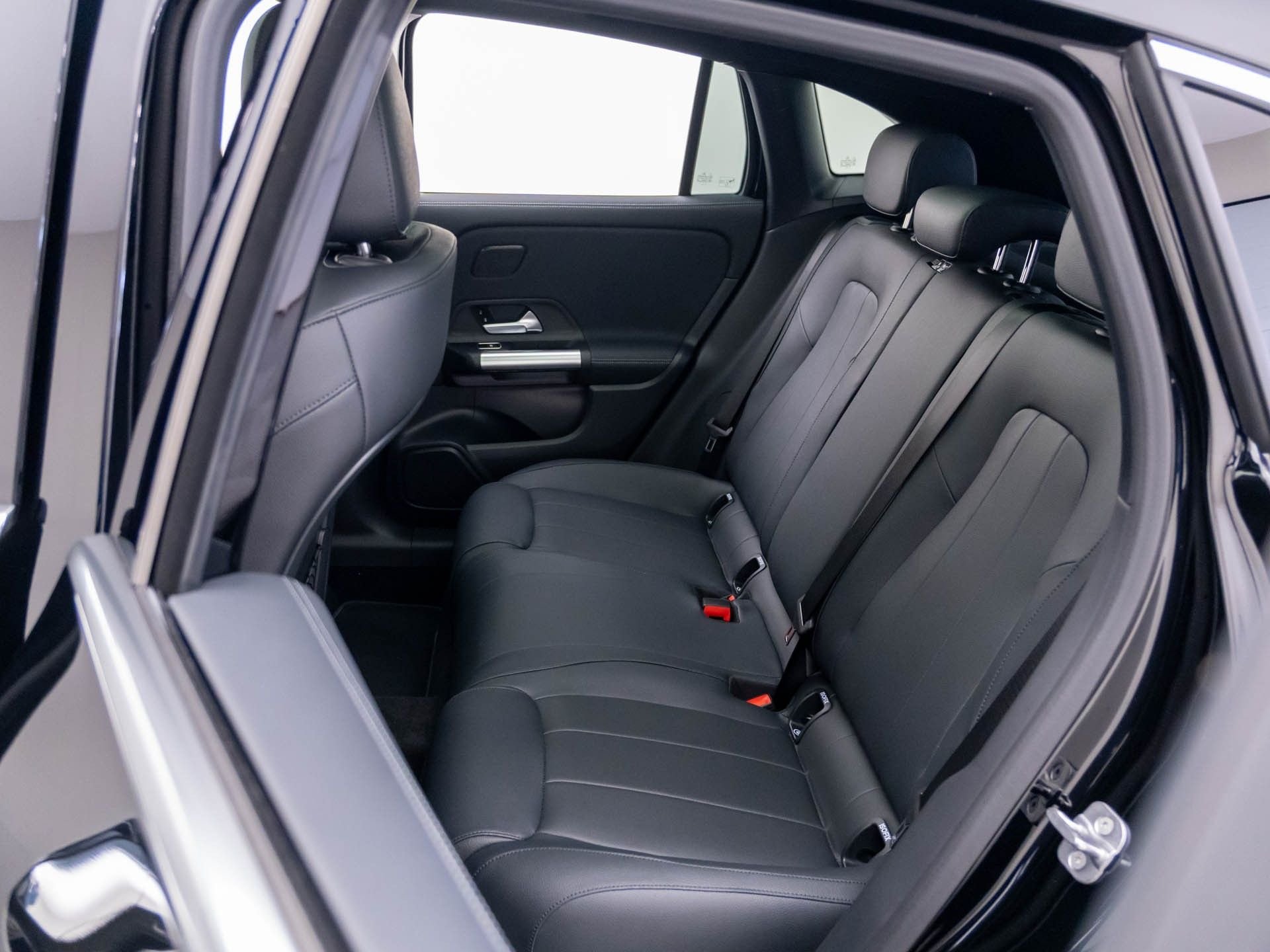 New 2026 Black Mercedes-Benz GLA 250 image 18