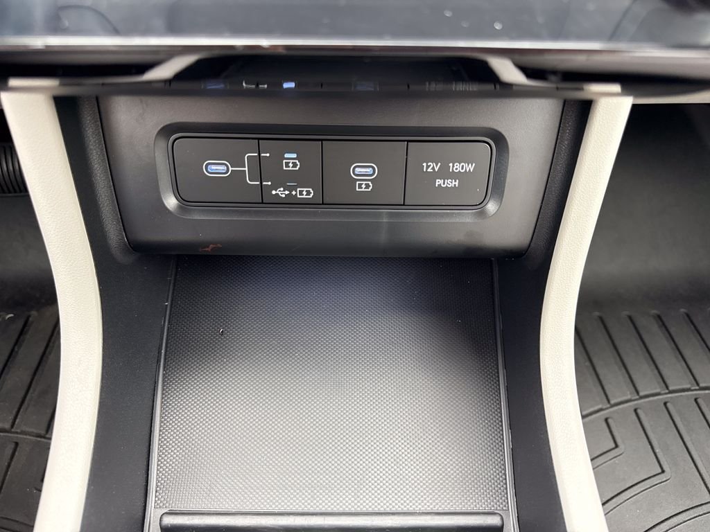 Certified Used 2025 Ecotronic Gray Hyundai Limited image 24
