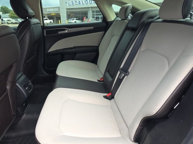 Used 2019 Black Ford SE image 10