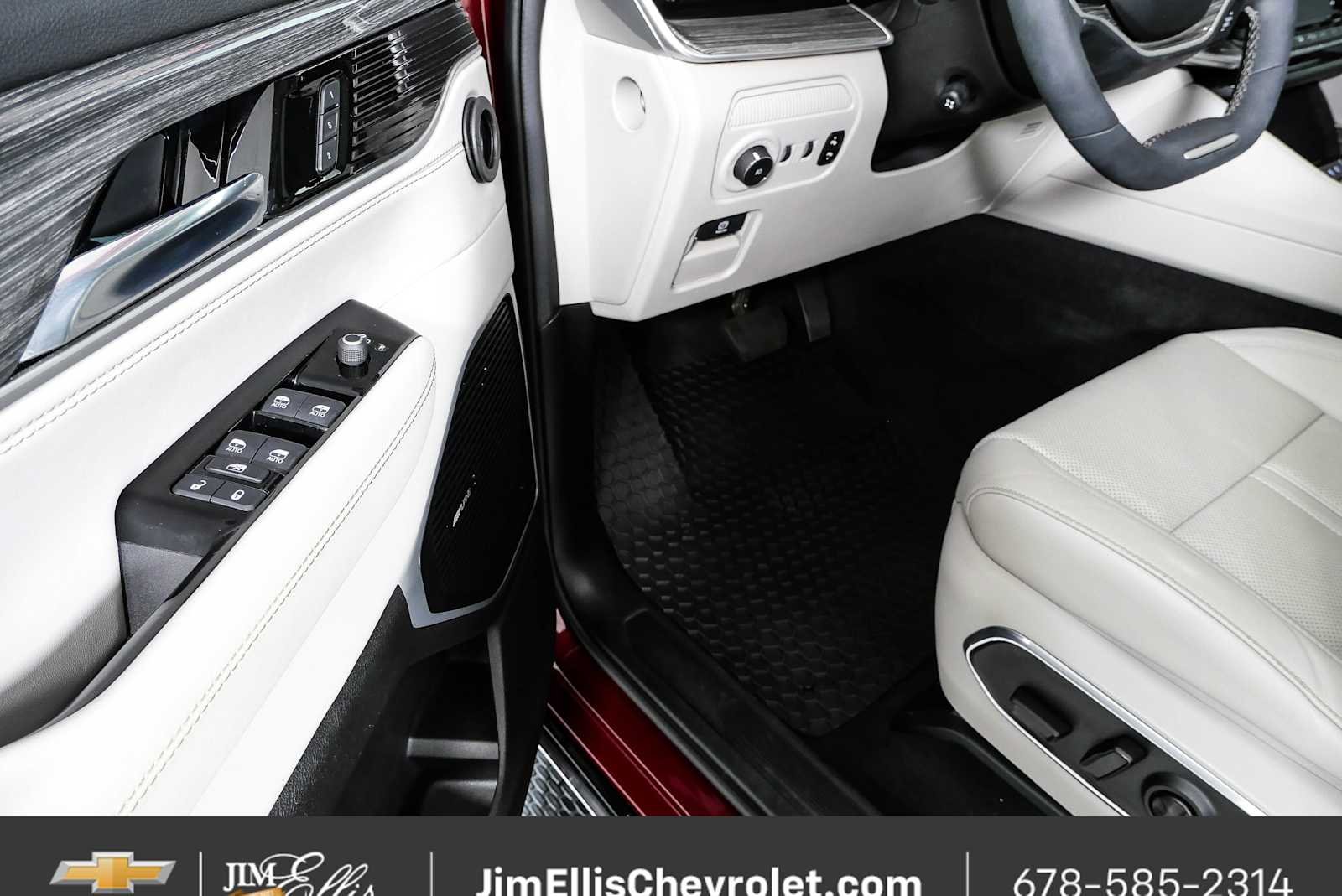 Used 2022 Red Jeep Series II 4x4 image 8